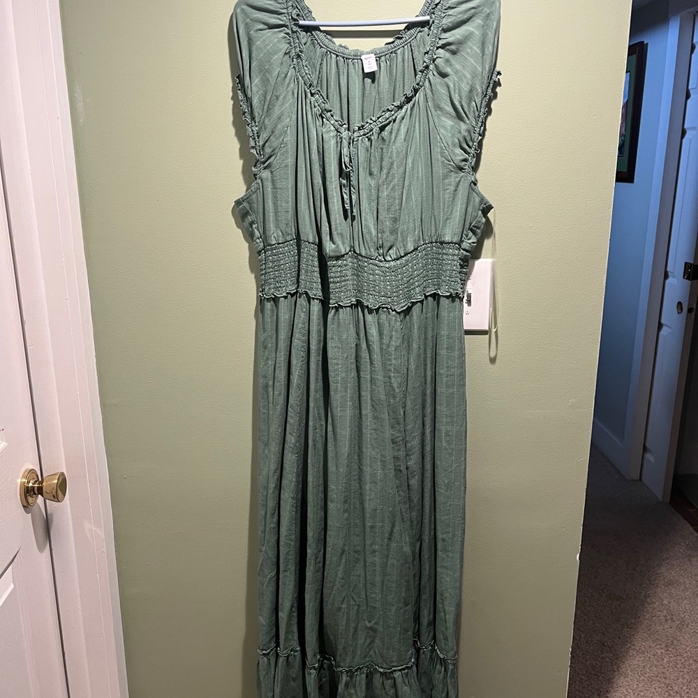 Old Navy Green Maxi Sundress with Cap Sleeves
